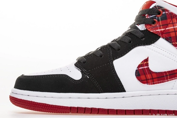 (GS) Mid 554725-607  Plaid 1 White Jordan 0317